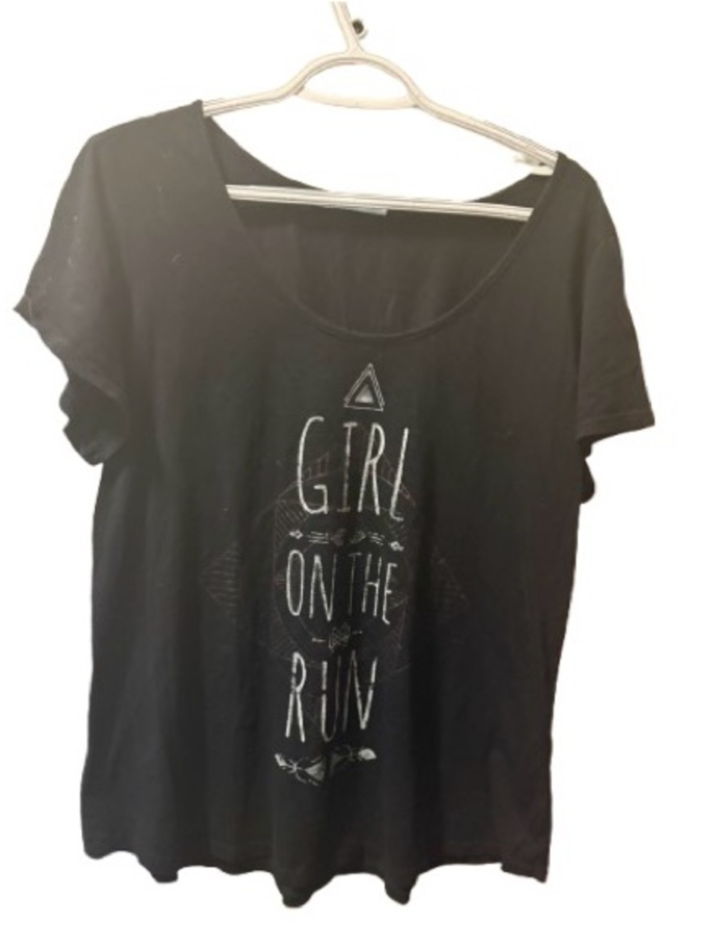 Maurices Black "Girl On The Run" Graphic Tee Scoop Neck XL